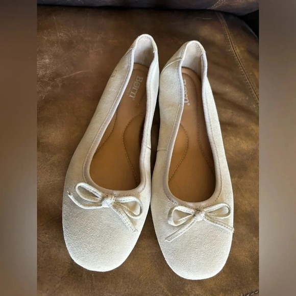Born slip on flats cream color suede - Picture 1 of 5